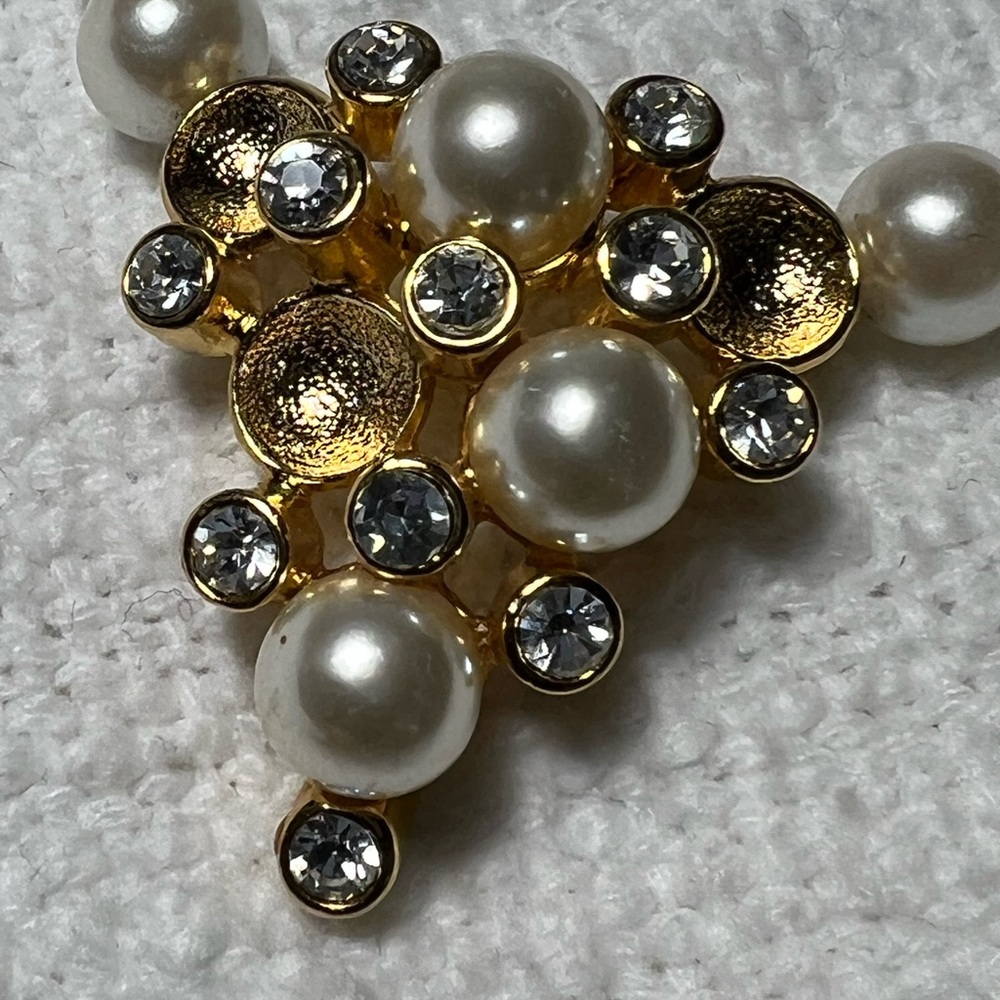 Vintage Signed Napier Simulated Pearl and Bezal set Crystal Necklace